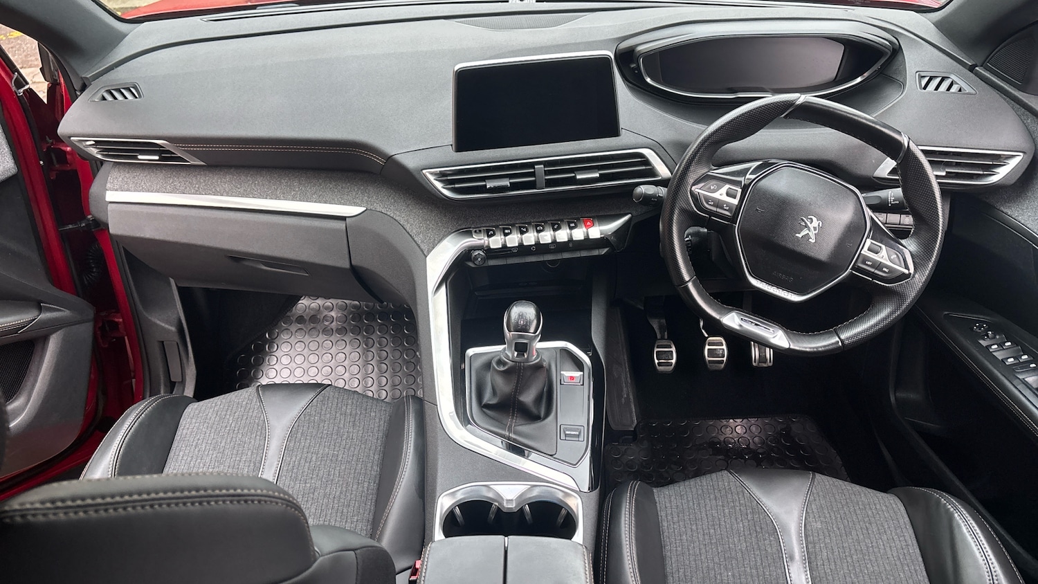 Used Peugeot 3008 2017 for sale - 77023275: Photo 10