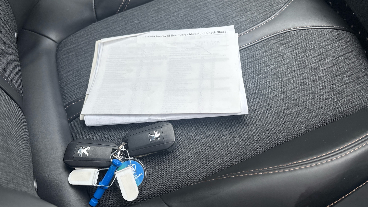 Used Peugeot 3008 2017 for sale - 77023275: Photo 19