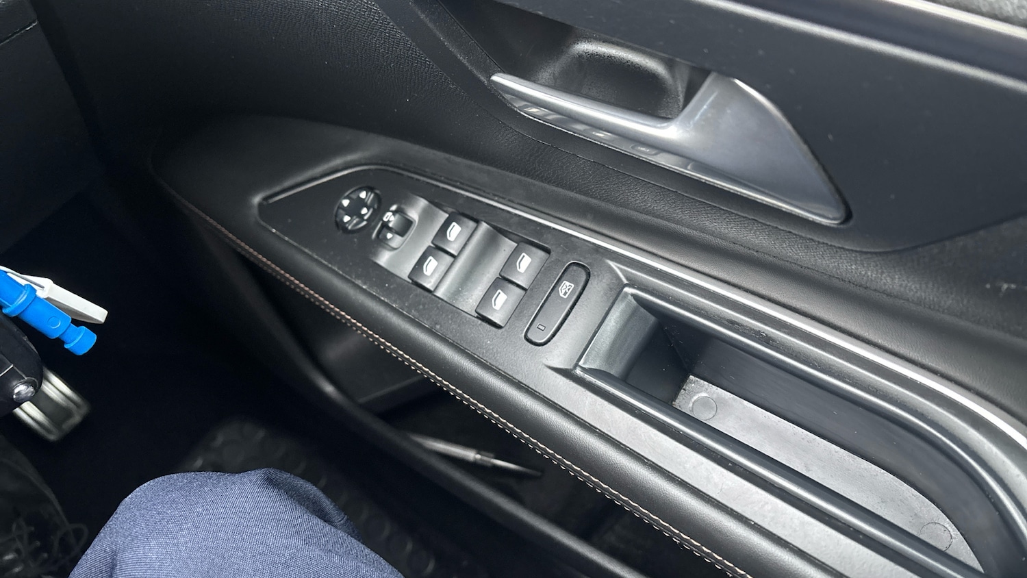 Used Peugeot 3008 2017 for sale - 77023275: Photo 27