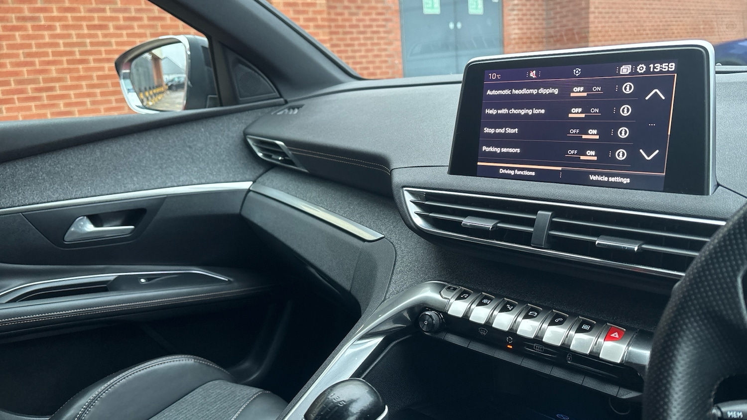 Used Peugeot 3008 2017 for sale - 77023275: Photo 29