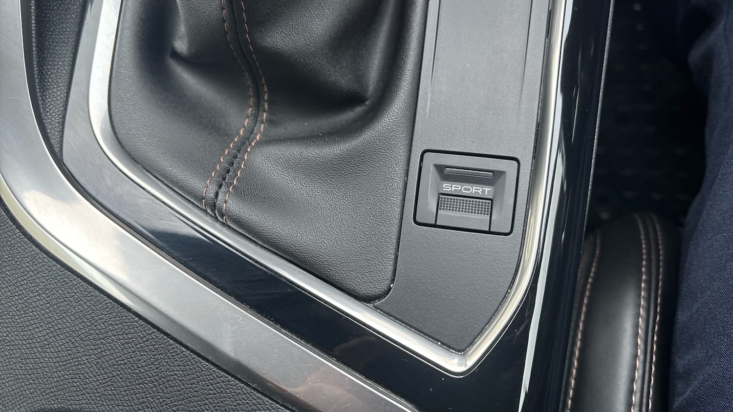 Used Peugeot 3008 2017 for sale - 77023275: Photo 42