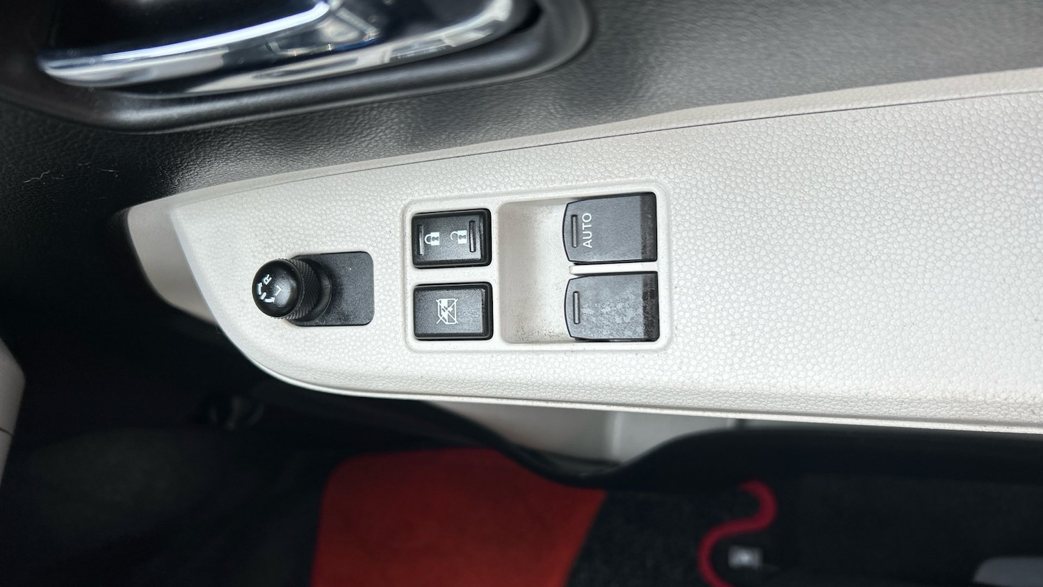 Vehicle 28