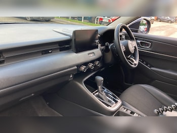 Used Honda HR-V 2024 for sale - 77618793: Photo