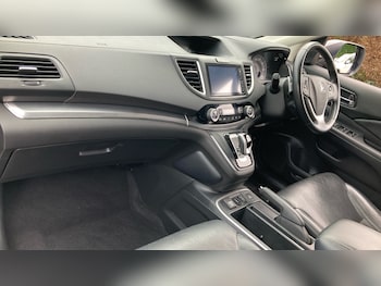 Used Honda CR-V 2018 for sale - 77678618: Photo