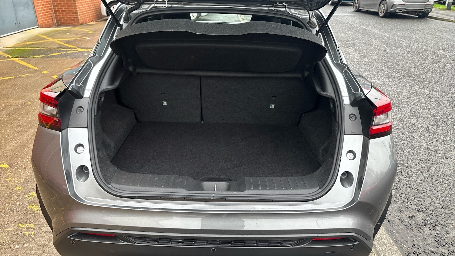 Used Nissan Juke 2023 for sale - 76968738: Photo 4