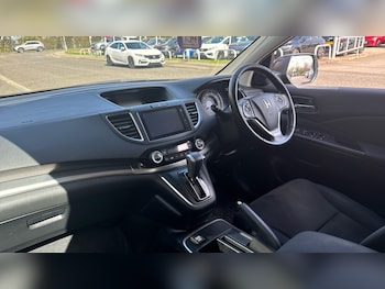 Used Honda CR-V 2018 for sale - 78280685: Photo