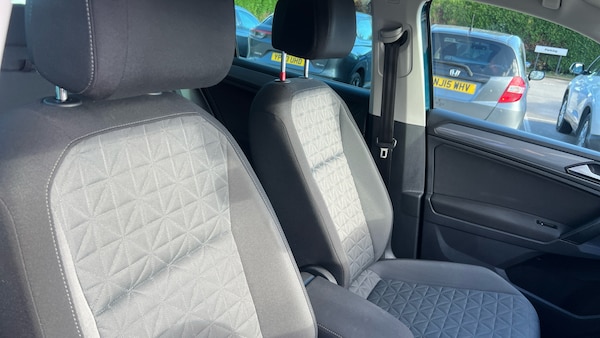 Used Volkswagen Tiguan 2022 for sale - 76193030: Photo 35