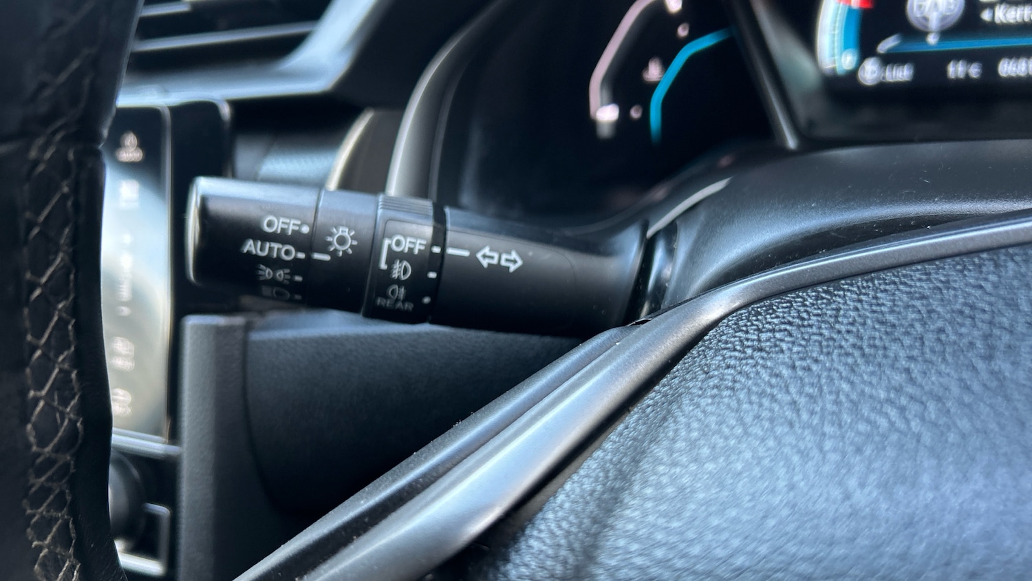 Used Honda Civic 2017 for sale - 76835318: Photo 22