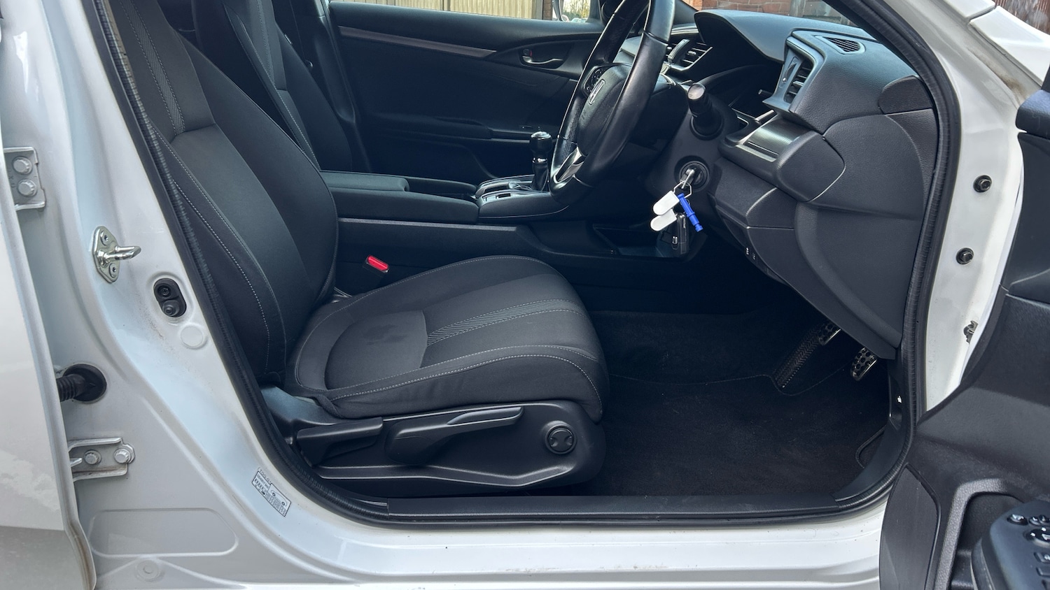 Used Honda Civic 2017 for sale - 76835318: Photo 25