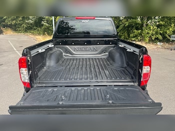 Used Nissan Navara 2021 for sale - 79379342: Photo