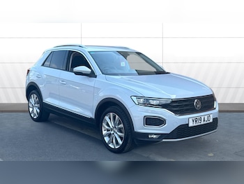 Used Volkswagen T-Roc 2019 for sale - 78917443: Photo