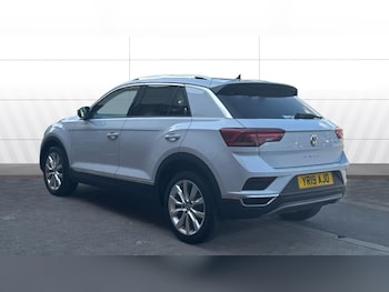 Used Volkswagen T-Roc 2019 for sale - 78917443: Photo