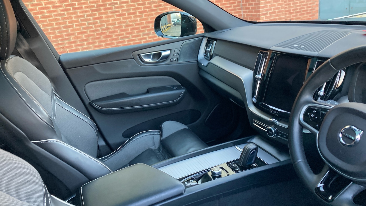 Used Volvo XC60 2021 for sale - 76638584: Photo 14