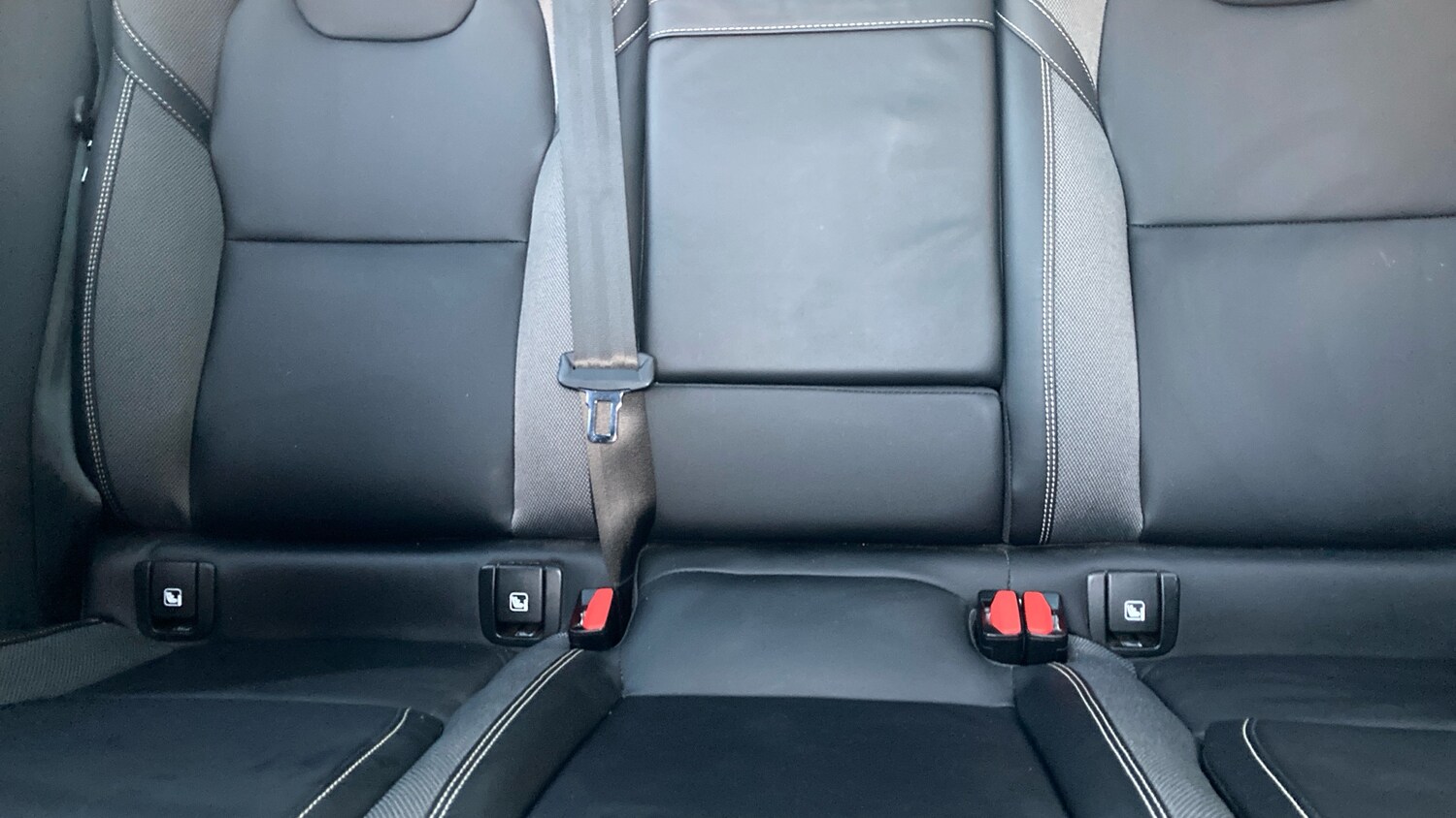 Used Volvo XC60 2021 for sale - 76638584: Photo 15