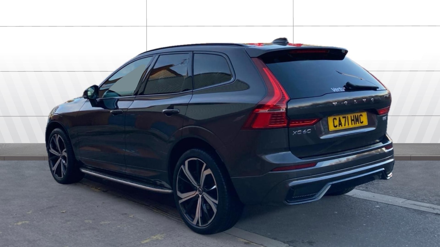 Used Volvo XC60 2021 for sale - 76638584: Photo 2