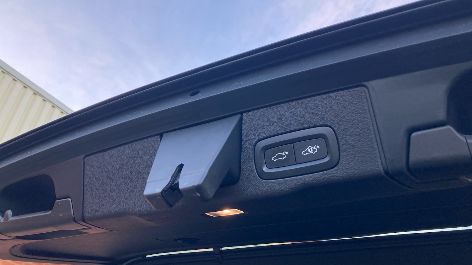 Used Volvo XC60 2021 for sale - 76638584: Photo 37