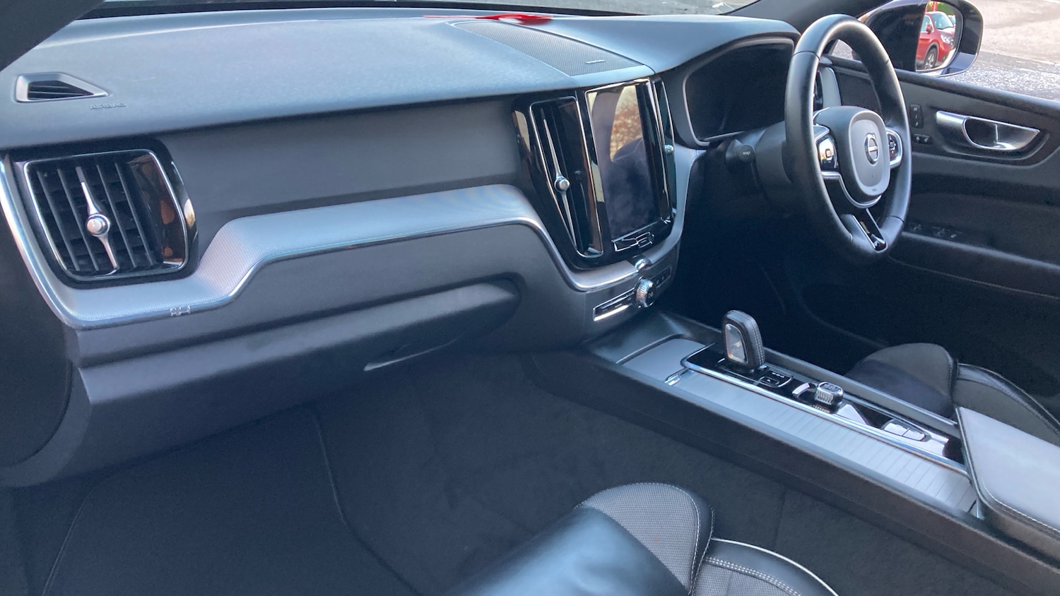 Used Volvo XC60 2021 for sale - 76638584: Photo 9