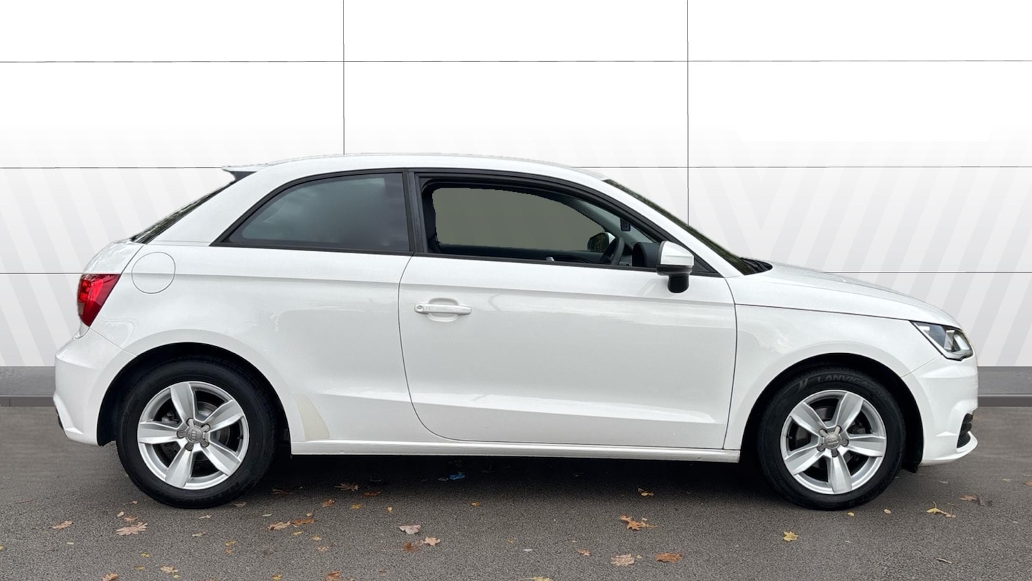 Used Audi A1 2017 for sale - 76428590: Photo 5