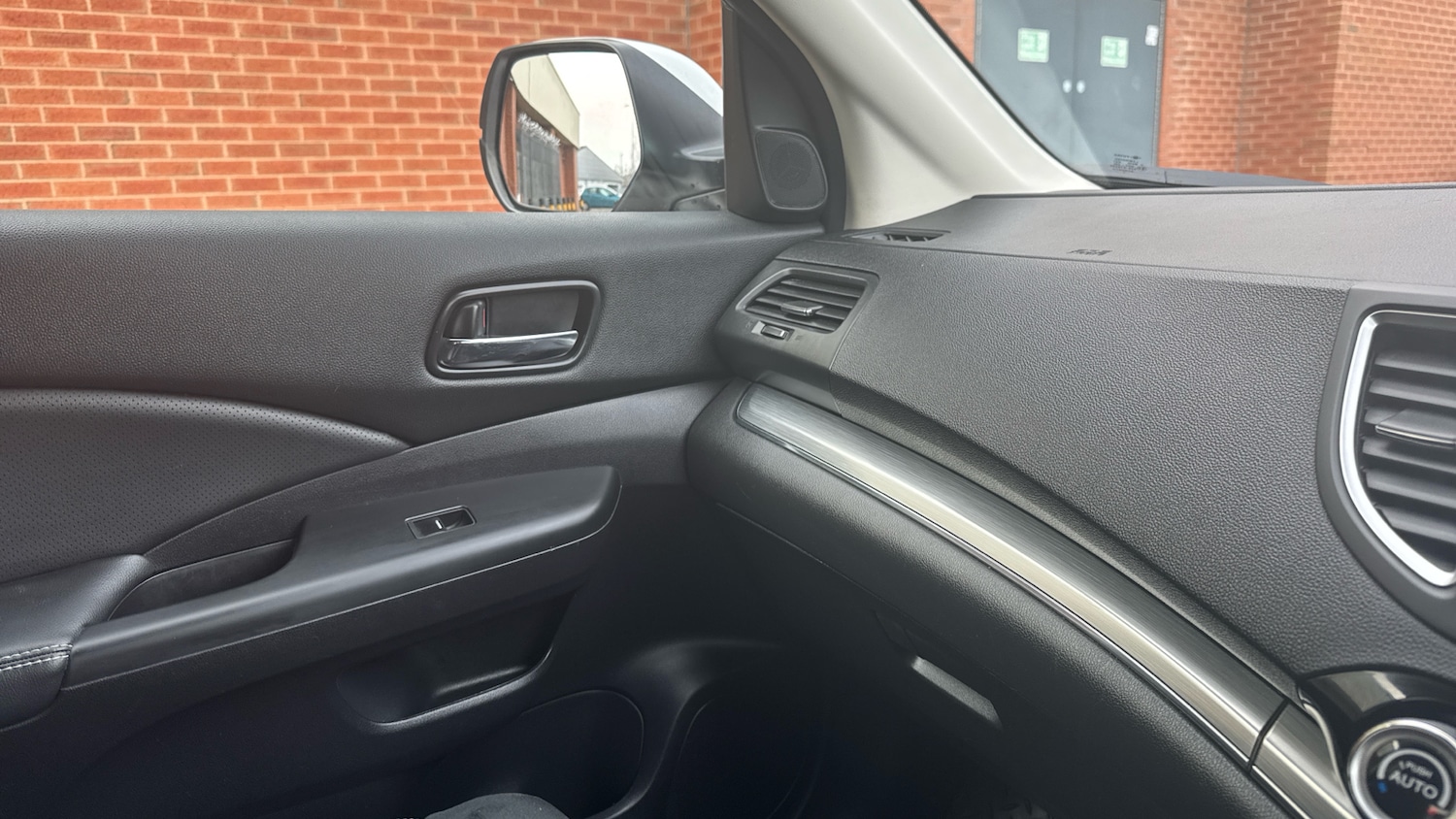 Used Honda CR-V 2015 for sale - 77137502: Photo 28