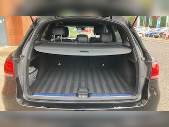 Used Mercedes-Benz GLC 2021 for sale - 75726701: Photo