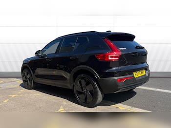 Used Volvo XC40 2025 for sale - 79545586: Photo