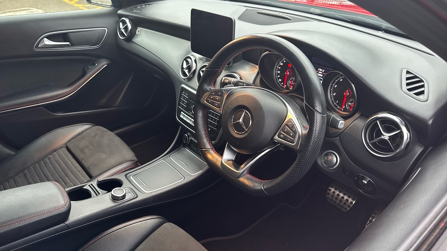 Used Mercedes-Benz GLA 2019 for sale - 76541301: Photo 11