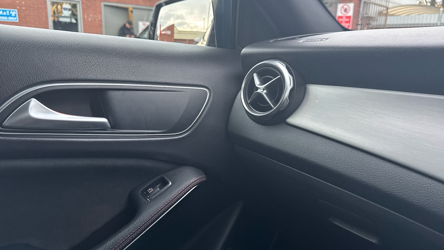 Used Mercedes-Benz GLA 2019 for sale - 76541301: Photo 31