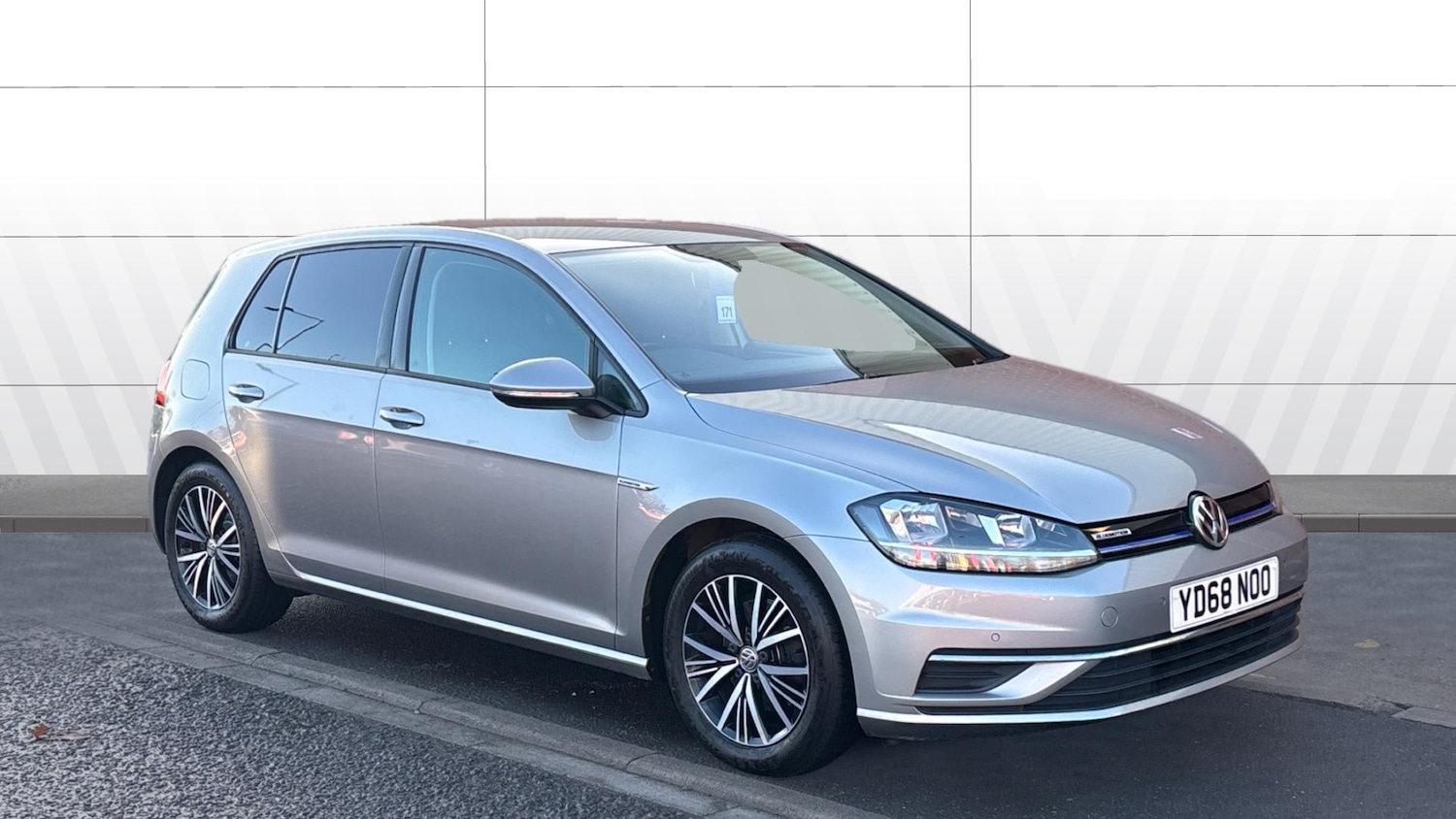 Used Volkswagen Golf 2019 for sale - 76705664: Photo 1