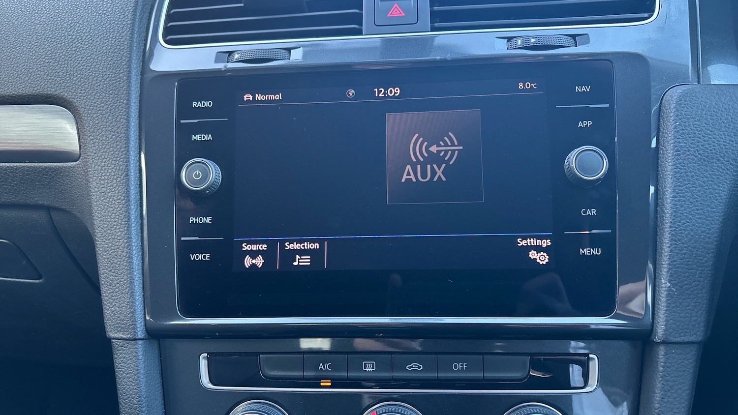 Used Volkswagen Golf 2019 for sale - 76705664: Photo 32