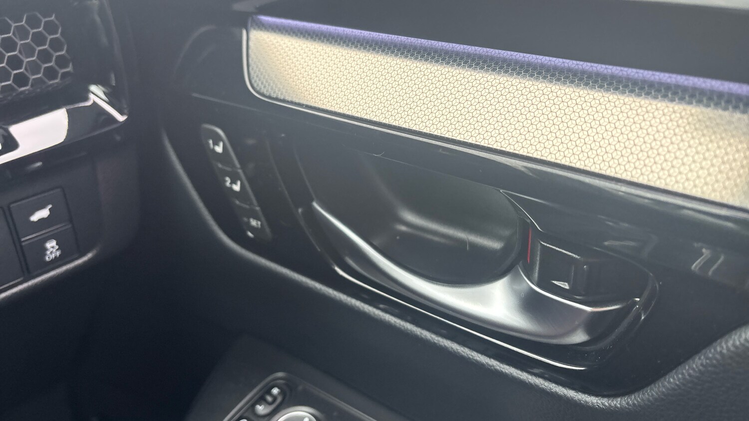 Used Honda CR-V 2024 for sale - 77505588: Photo 17