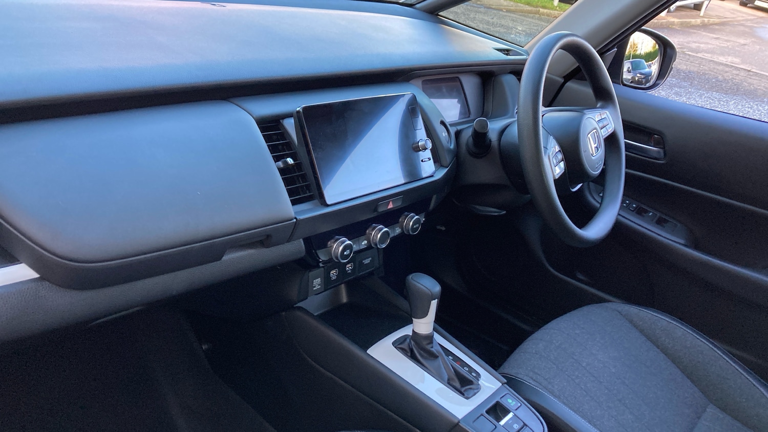 Used Honda Jazz 2023 for sale - 77340257: Photo 2