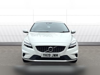 Used Volvo V40 2019 for sale - 75615678: Photo