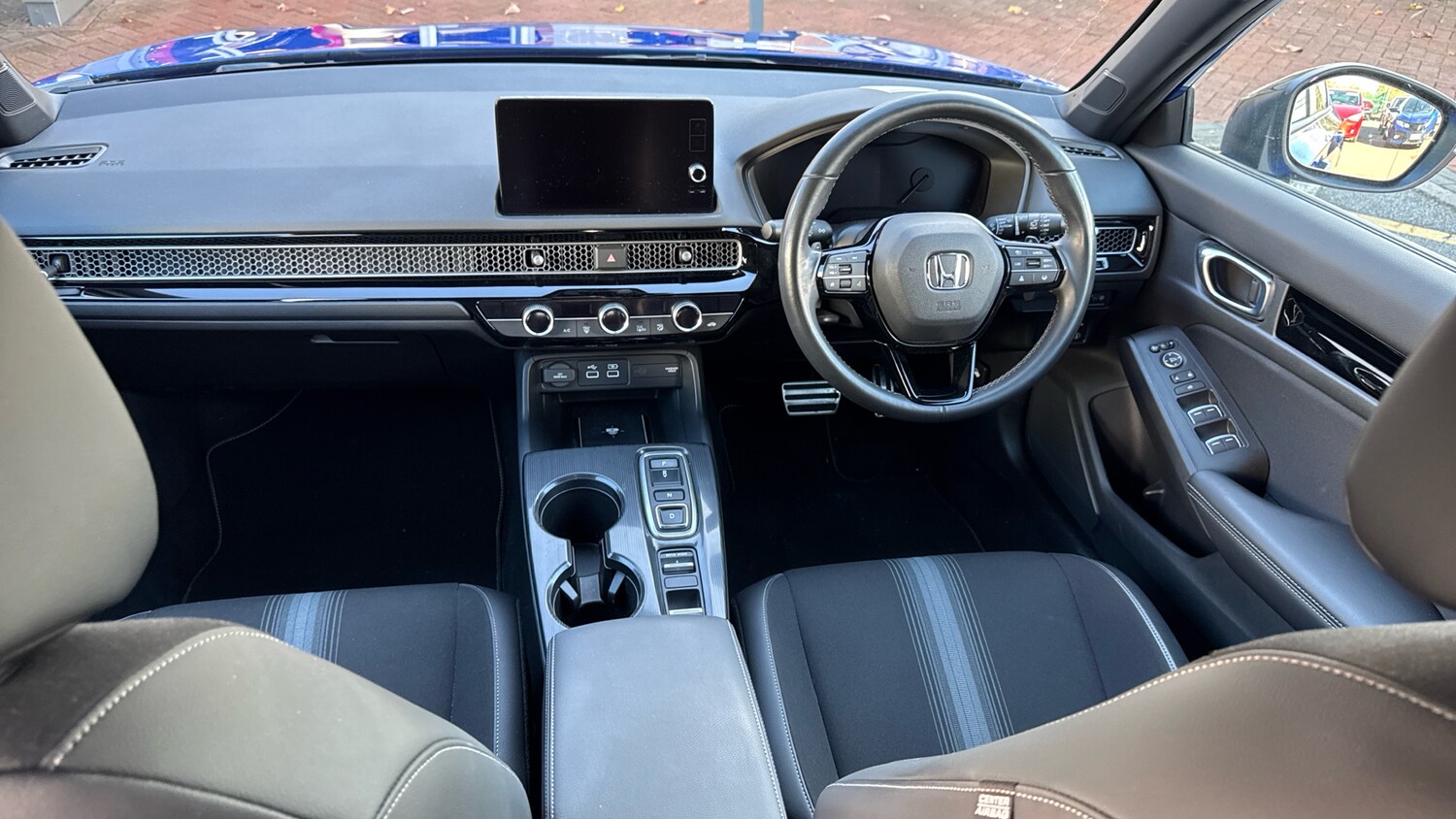 Used Honda Civic 2023 for sale - 76354921: Photo 4