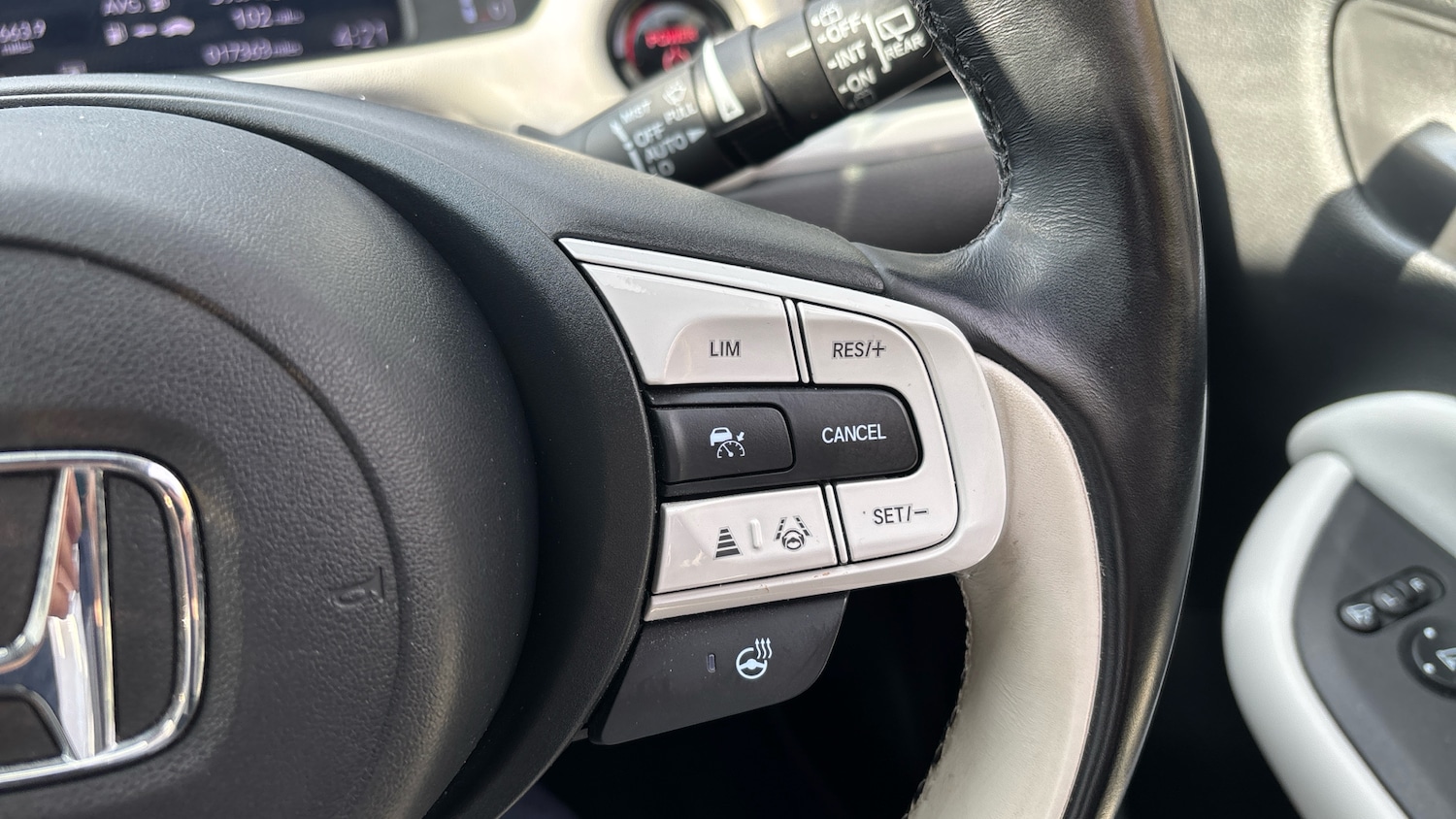 Used Honda Jazz 2023 for sale - 76089000: Photo 16