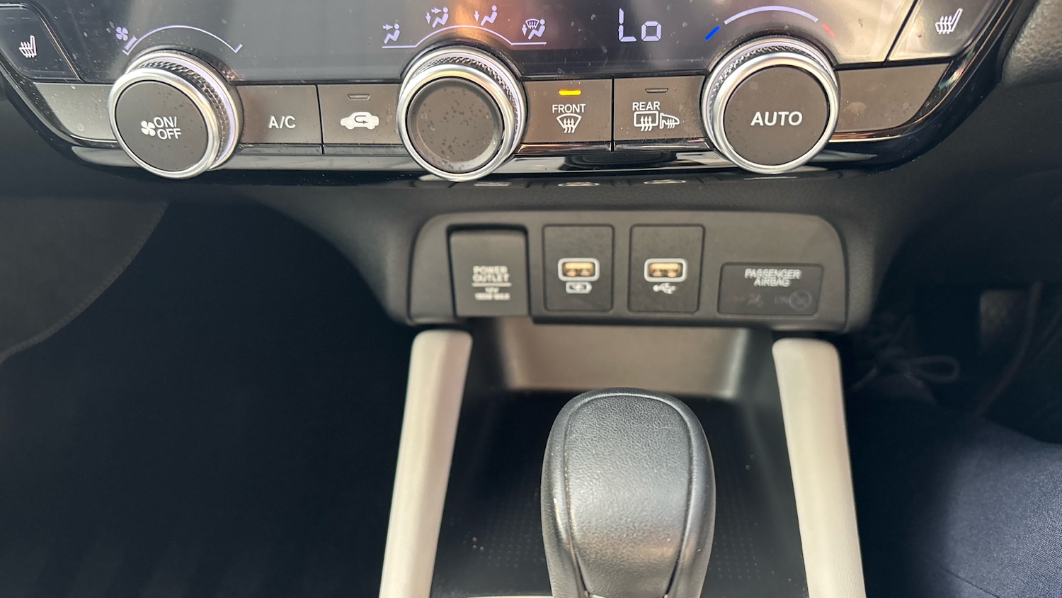 Used Honda Jazz 2023 for sale - 76089000: Photo 30