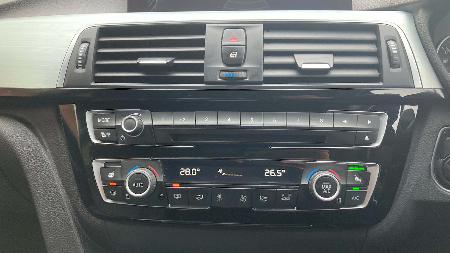 Used BMW 3 Series 2015 for sale - 76748860: Photo 25