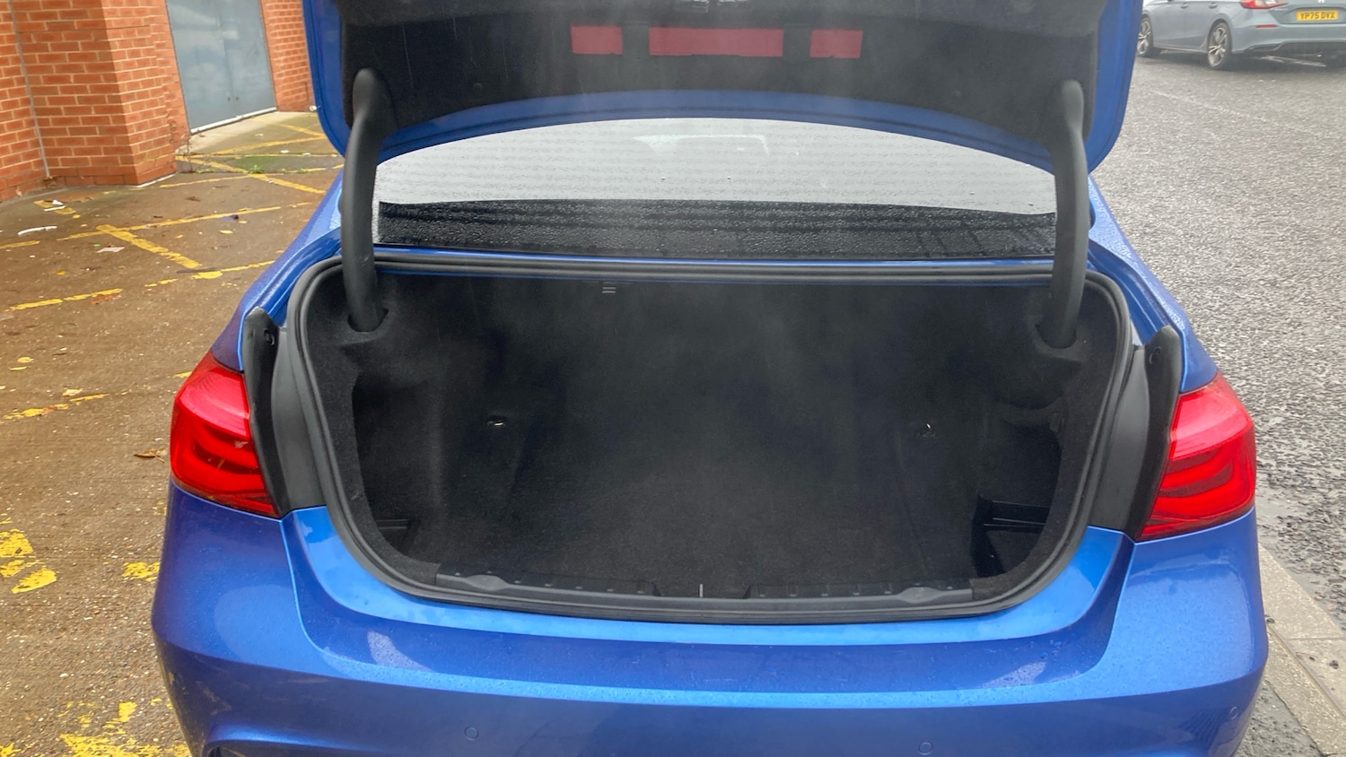 Used BMW 3 Series 2015 for sale - 76748860: Photo 4