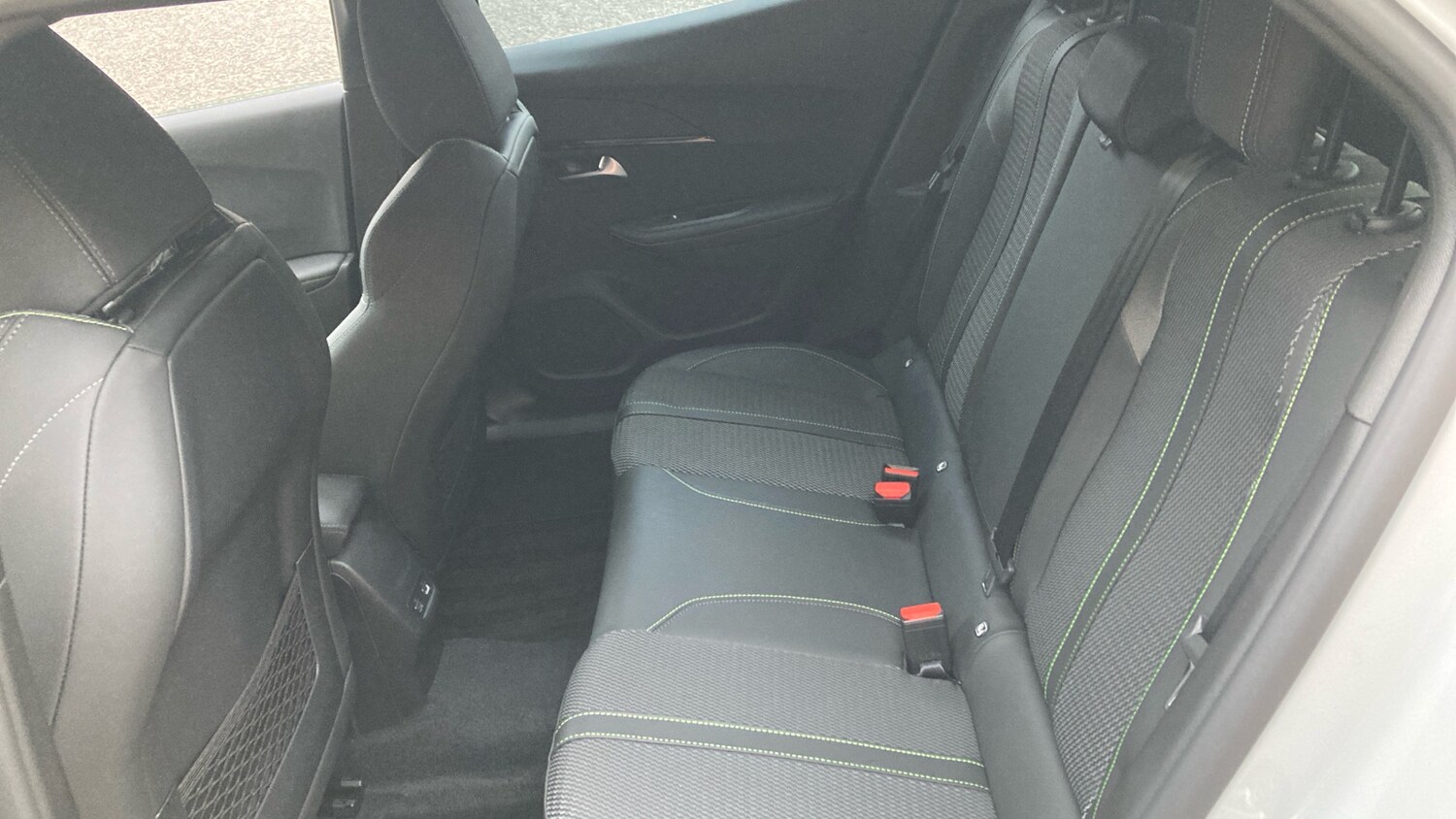 Used Peugeot 2008 2025 for sale - 76220662: Photo 16
