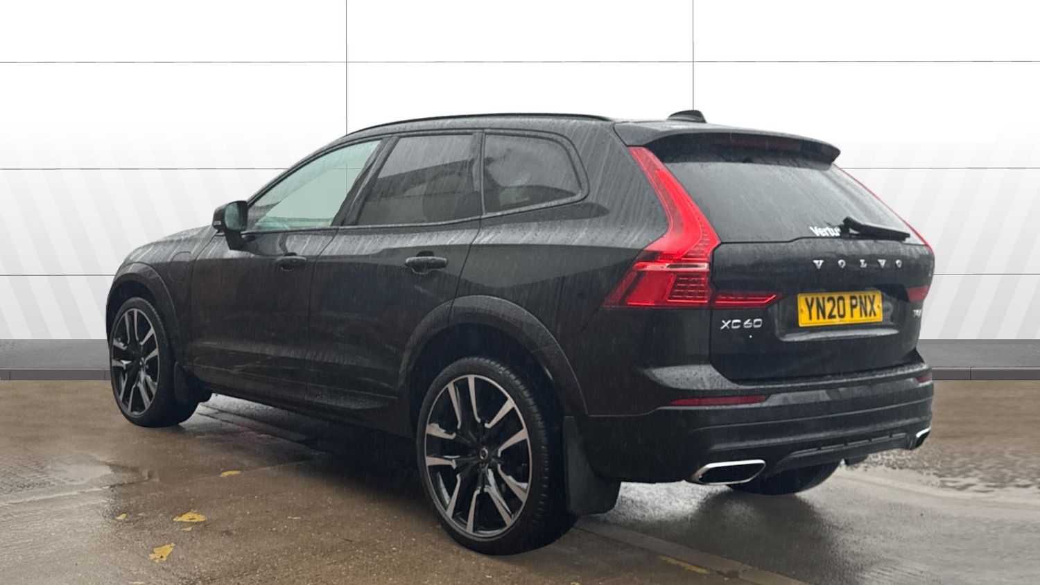 Used Volvo XC60 2020 for sale - 77528472: Photo 2