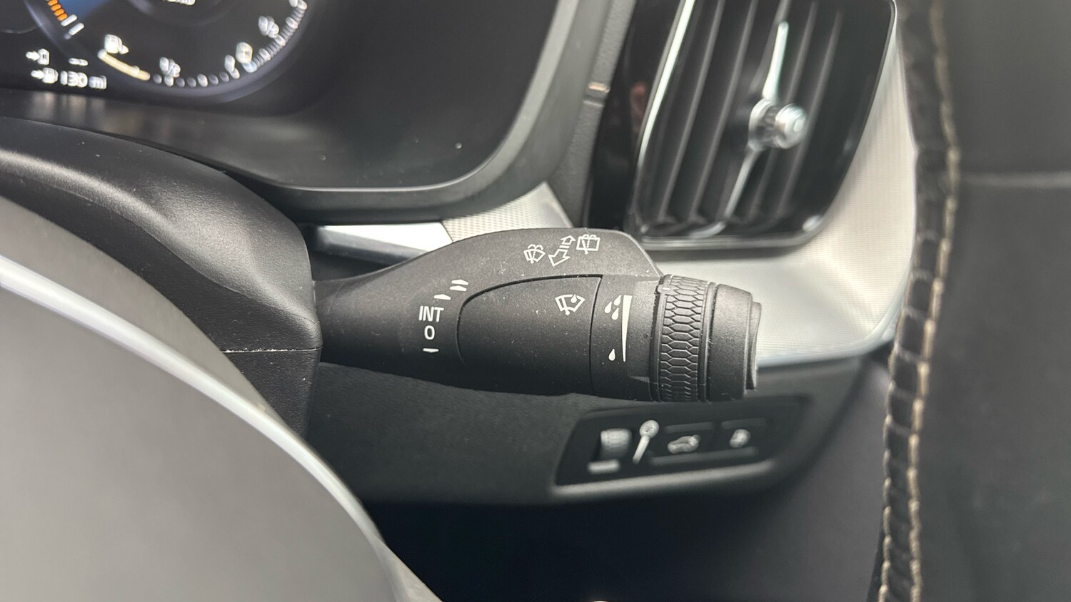 Used Volvo XC60 2020 for sale - 77528472: Photo 23