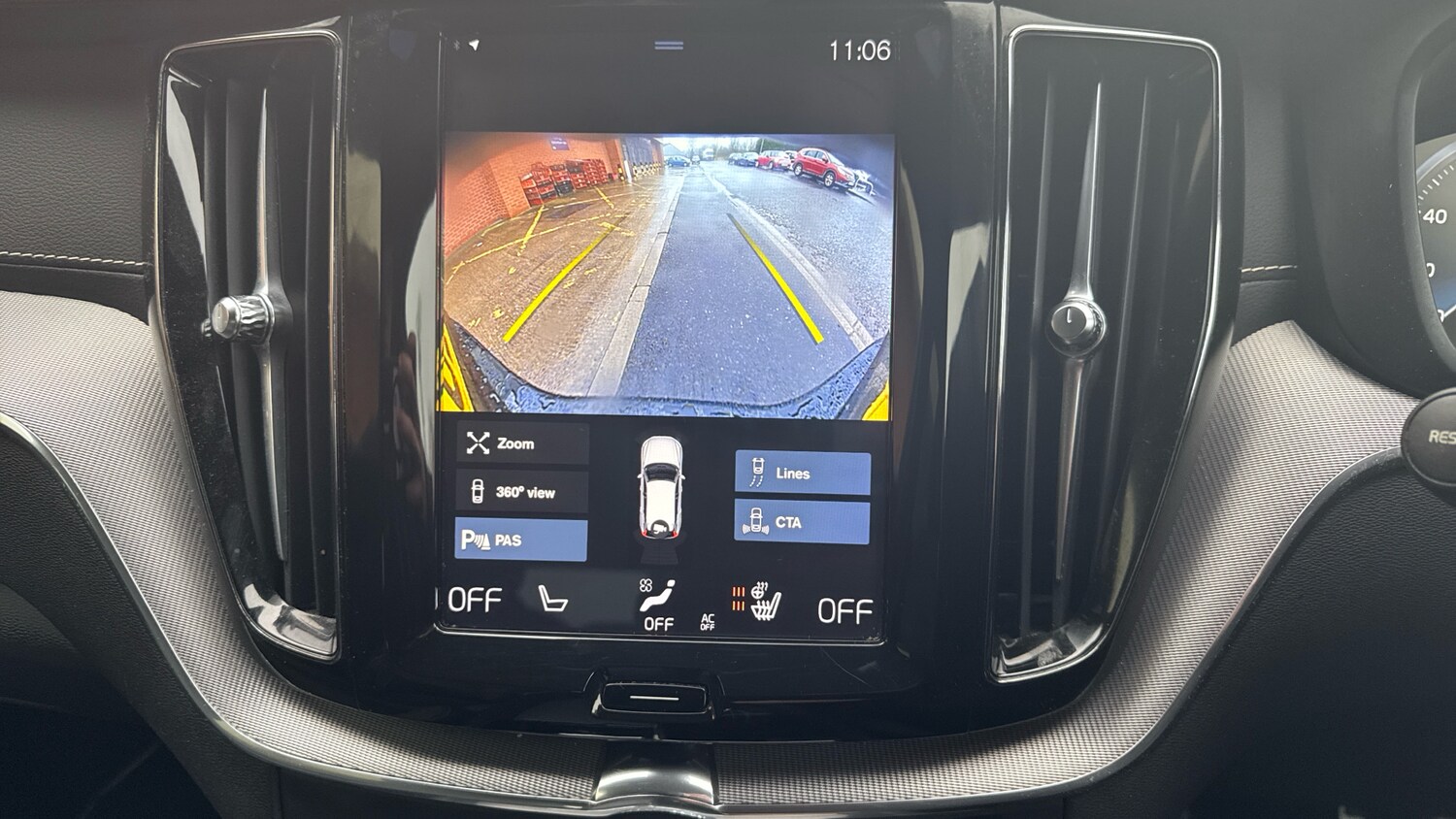 Used Volvo XC60 2020 for sale - 77528472: Photo 32