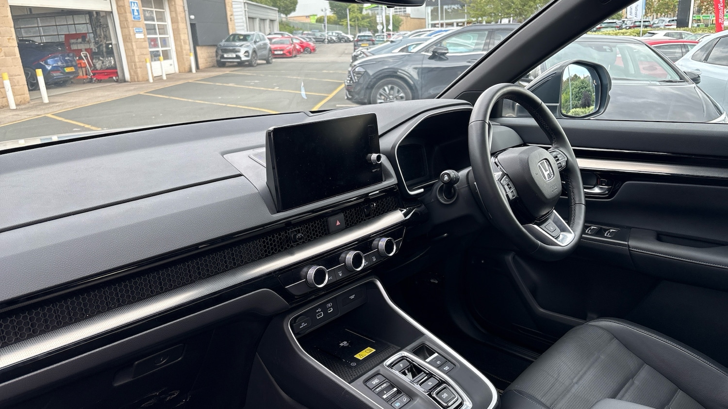 Used Honda CR-V 2025 for sale - 76477770: Photo 2