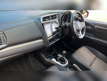 Used Honda Jazz 2018 for sale - 76146527: Photo 2