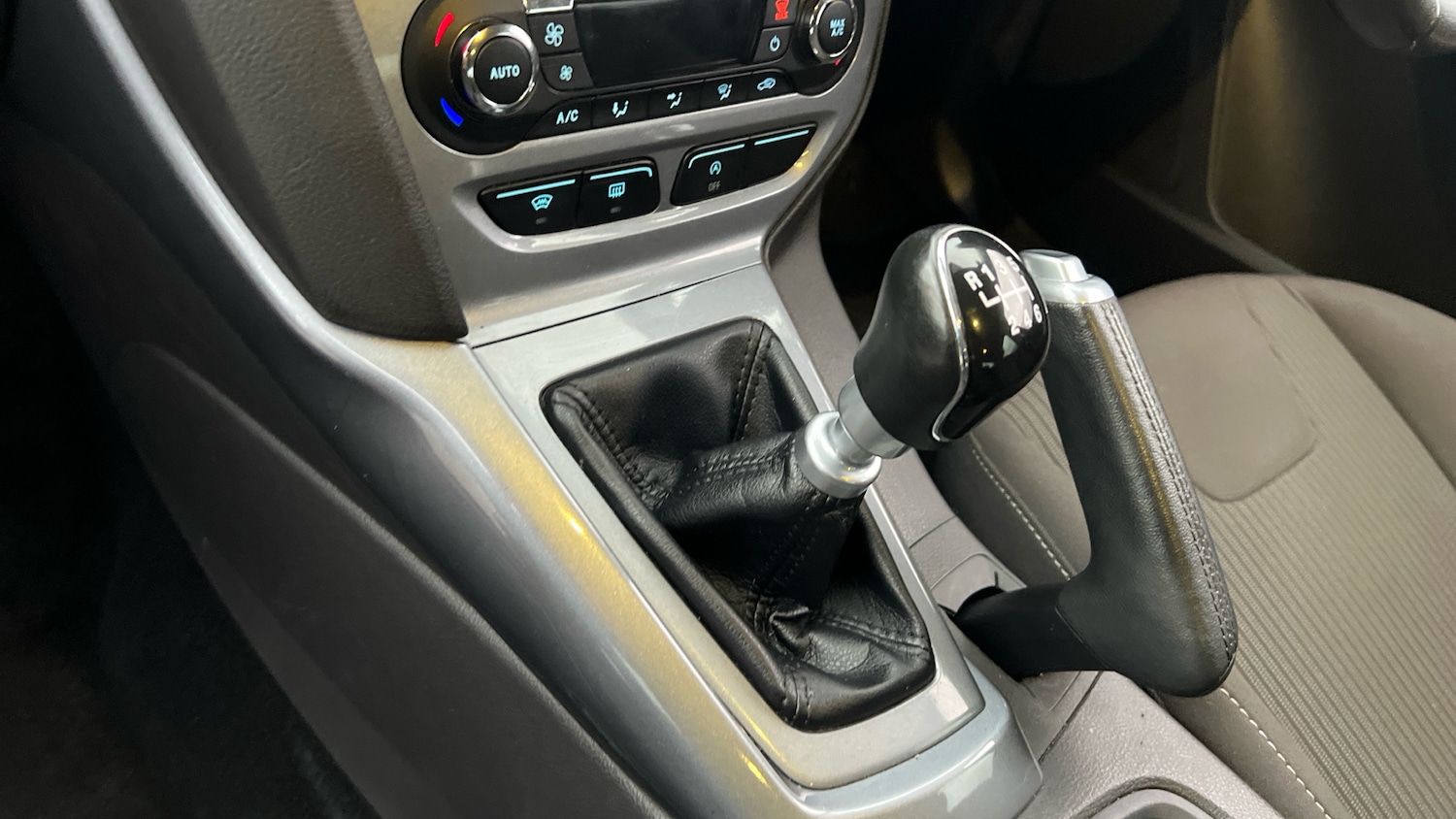 Used Ford Focus 2013 for sale - 76862211: Photo 13