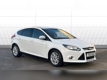 2013 (13) - 1.0 125 EcoBoost Titanium 5dr Petrol Hatchback