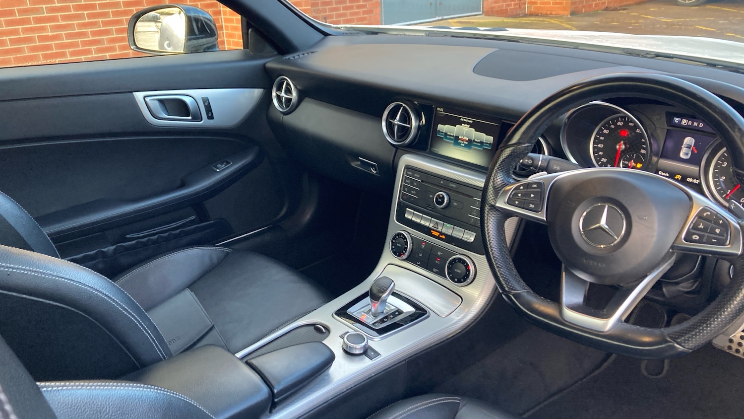 Used Mercedes-Benz SLC 2017 for sale - 77282404: Photo 14