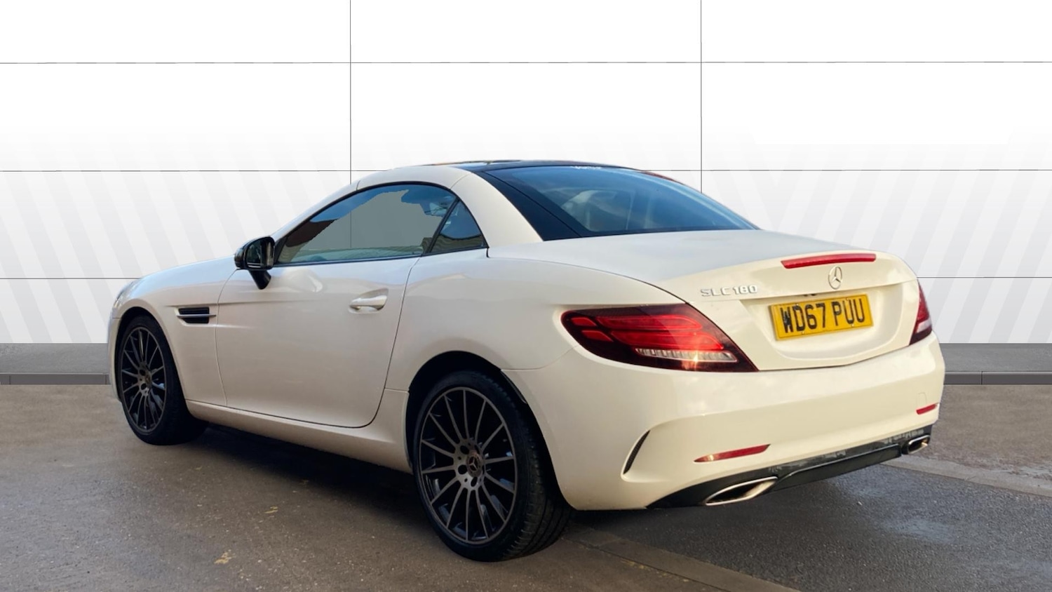 Used Mercedes-Benz SLC 2017 for sale - 77282404: Photo 2