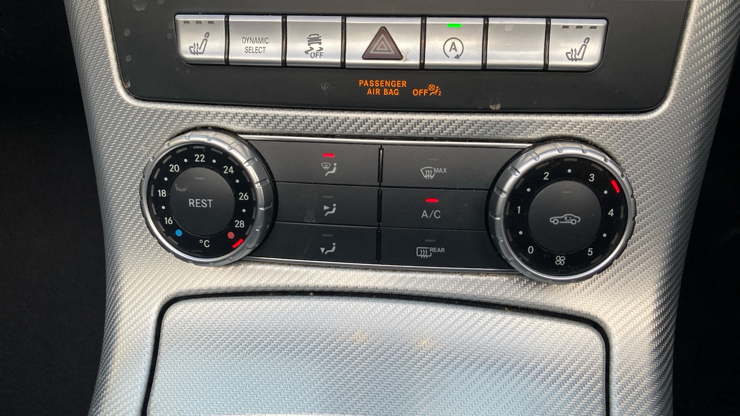 Used Mercedes-Benz SLC 2017 for sale - 77282404: Photo 27