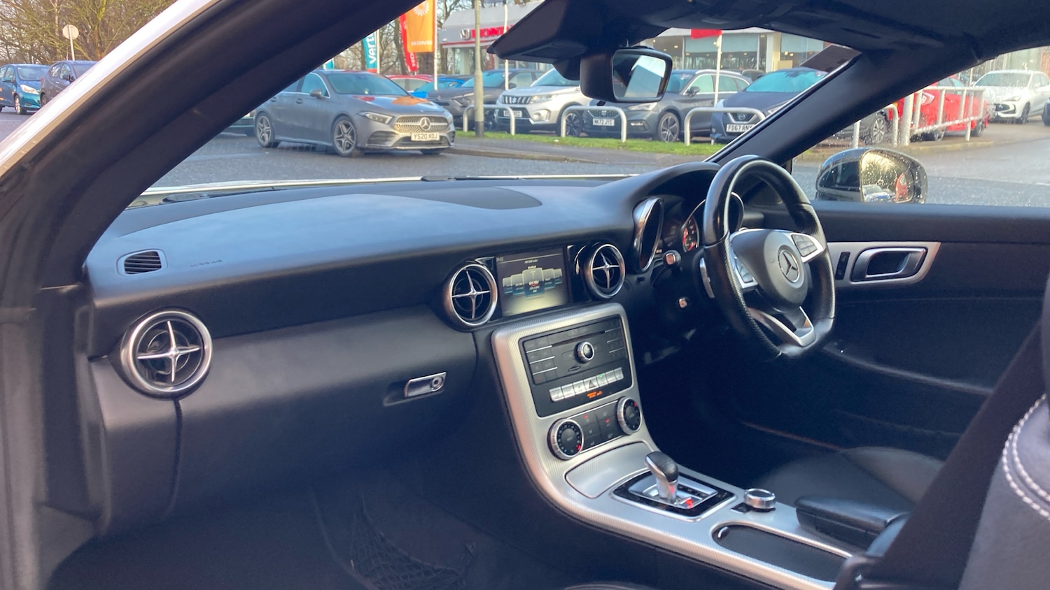 Used Mercedes-Benz SLC 2017 for sale - 77282404: Photo 9