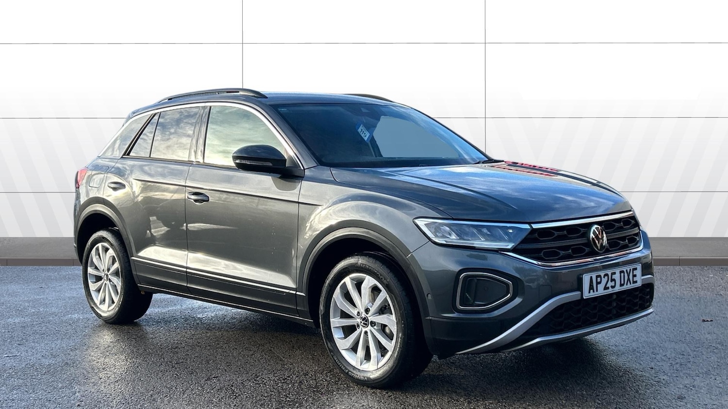 Used Volkswagen T-Roc 2025 for sale - 76877759: Photo 1